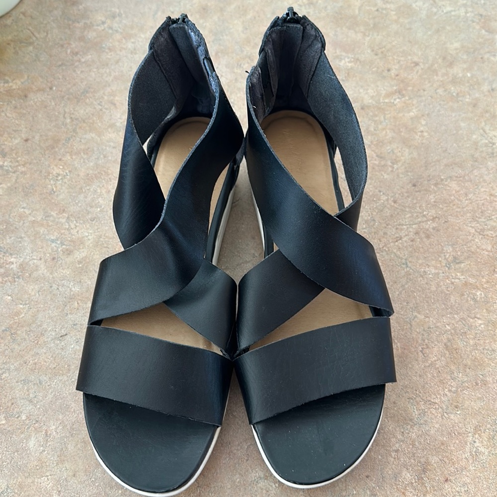 Black platform sandals